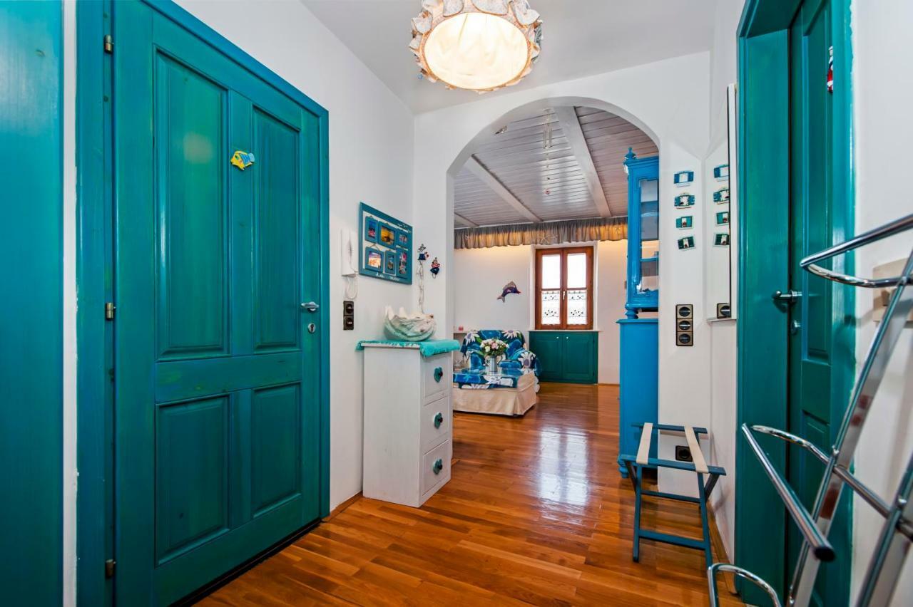 Riva Blu Sea View Apartment 로비니 외부 사진